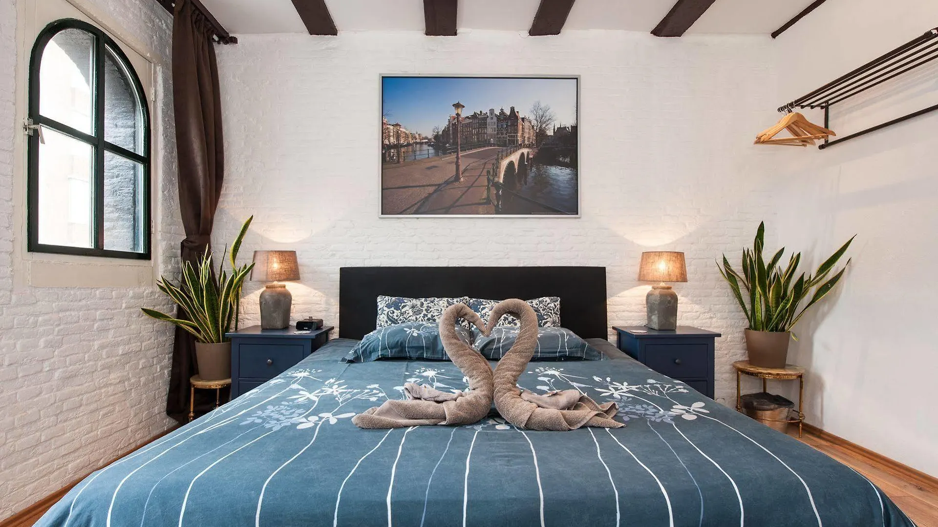 Crown Guesthouse 암스테르담 3*,